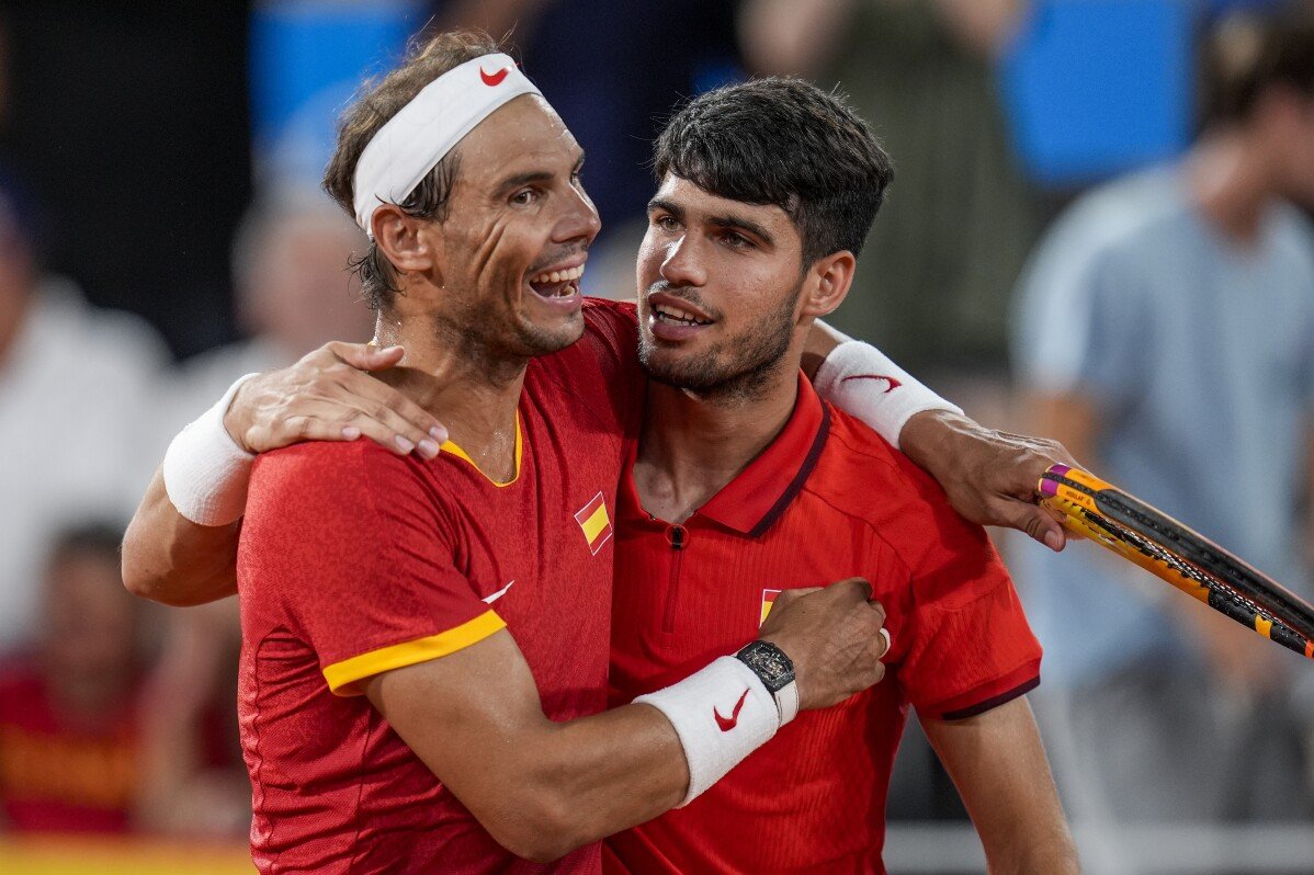 Rafael Nadal no está seguro si volverá a jugar en París después de que sus Juegos Olímpicos terminen con una derrota en dobles  